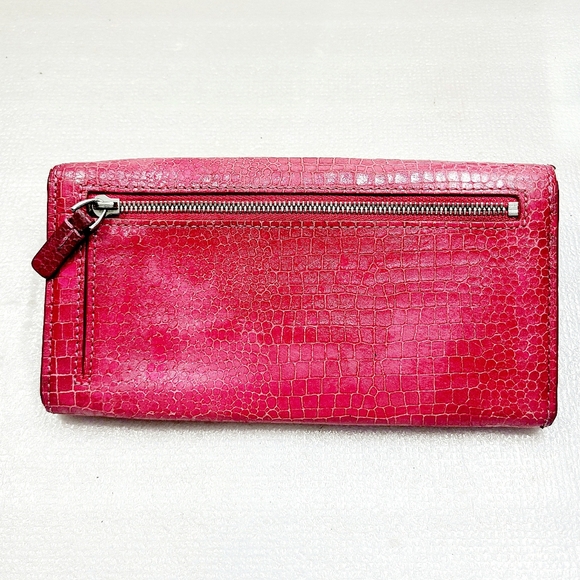 Tumi Leather Bifold Wallet - Picture 2 of 7